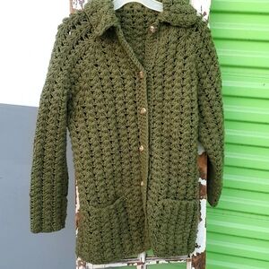 Hand knit Avocado Green Chunky sweater Jacket Gold Button Front Pockects M/ L